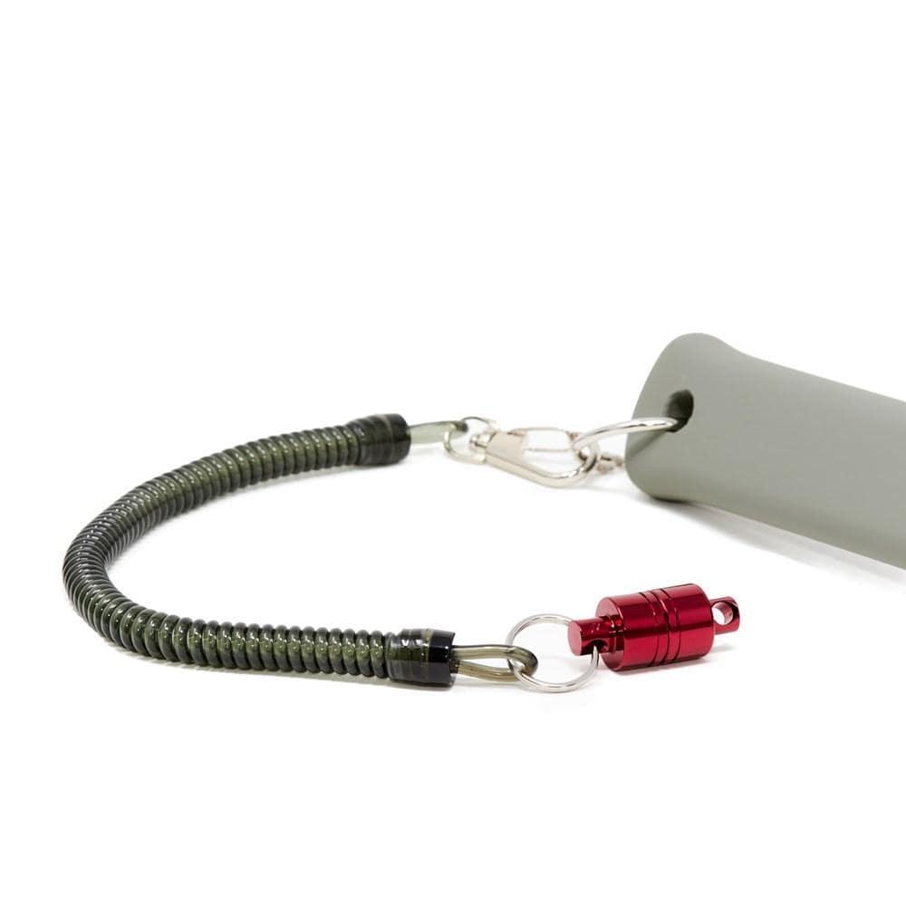 The Jackson Hole Fly Company JHFLYCO Carbon Fiber Landing Net features a flexible, coiled lanyard with metal clips—one securing the gray carbon net, the other attaching to a red cylindrical connector.